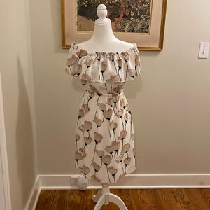 Aritizia Wilfred off shoulder mid thigh length dress. size small.